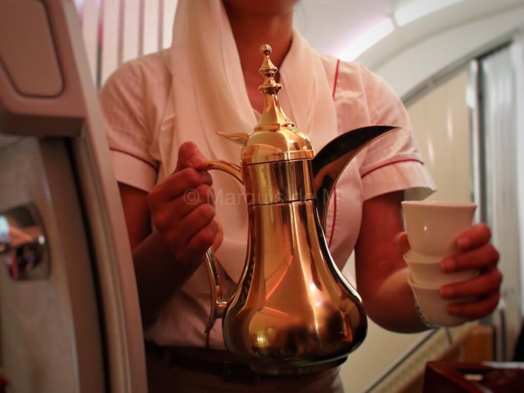 ウェルカムドリンク エミレーツ 成田 A380 座席 seat Emirates Narita Dubai NRT-DXB